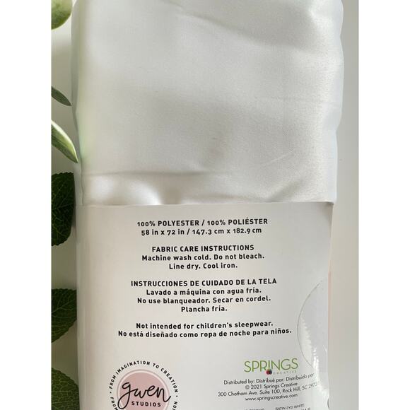 Gwen Studios White Satin 2 Yards - Picture 4 of 6